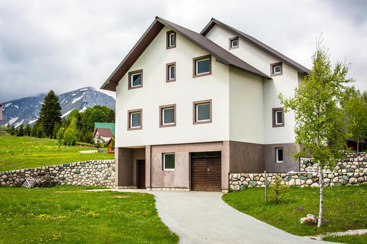 Apartmani Stari Gaj Žabljak エクステリア 写真