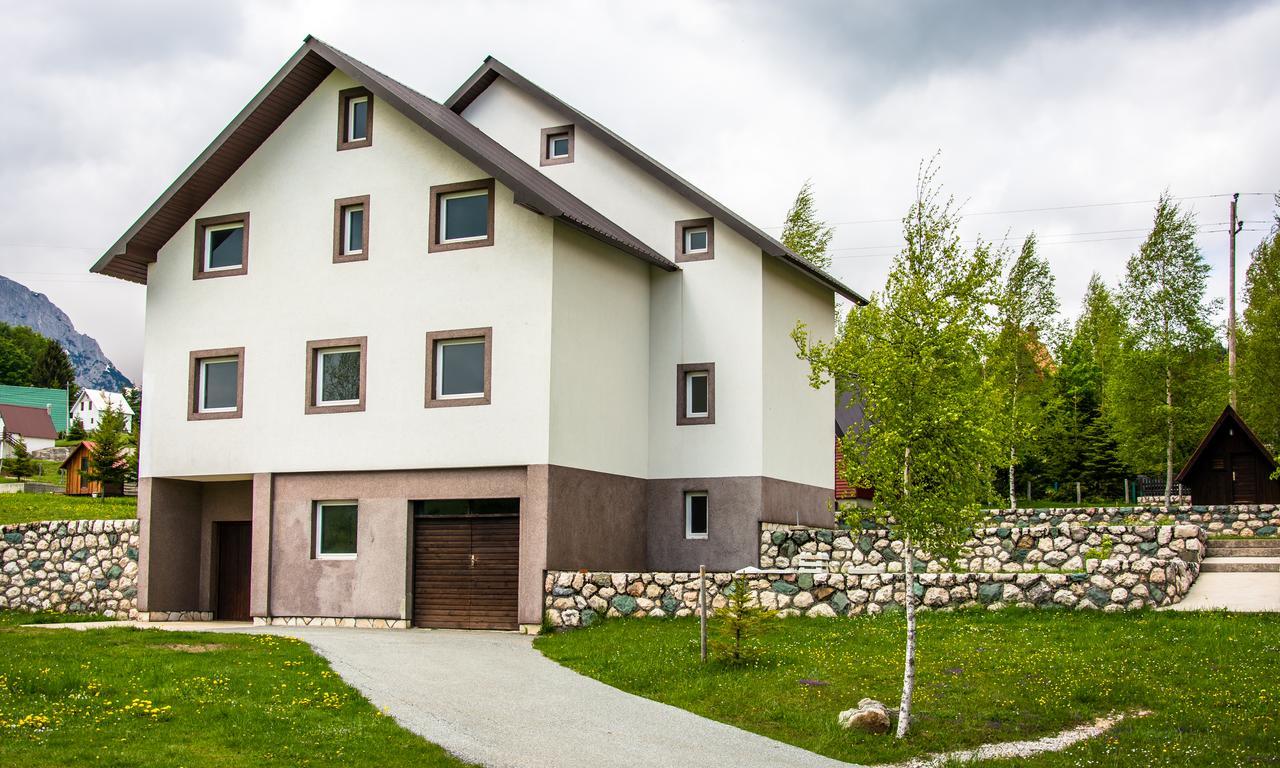 Apartmani Stari Gaj Žabljak エクステリア 写真
