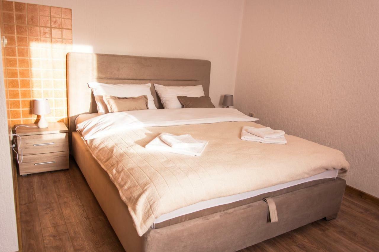Apartmani Stari Gaj Žabljak エクステリア 写真